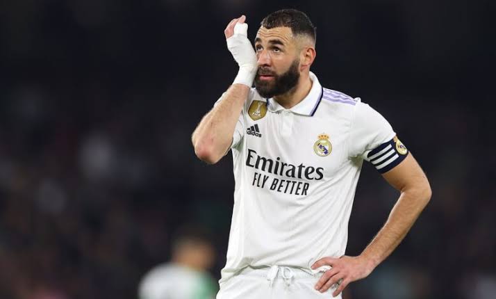 كريم بنزيما يودع الريال