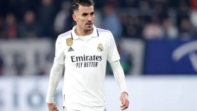 داني سيبايوس لاعب وسط فريق ريال مدريد