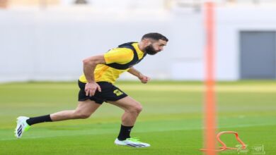 خطة مدرب سباهان لإيقاف بنزيما والجماهير النسائية في مباراة الاتحاد